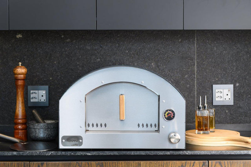 Signi Fires Nuovo Gas Pizza Oven