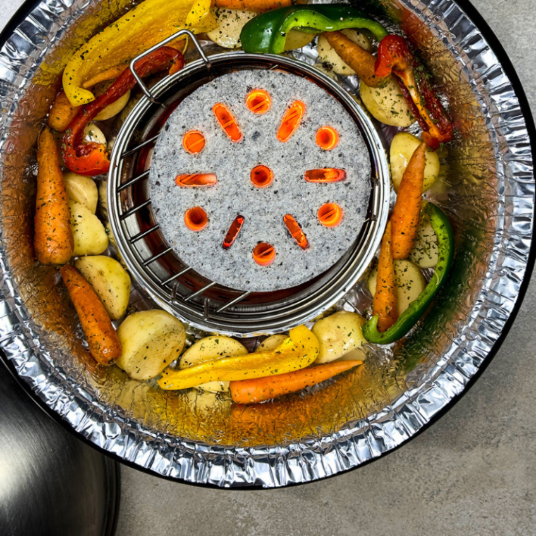 Cobb disposable sleeves lifestyle image on outdoor table