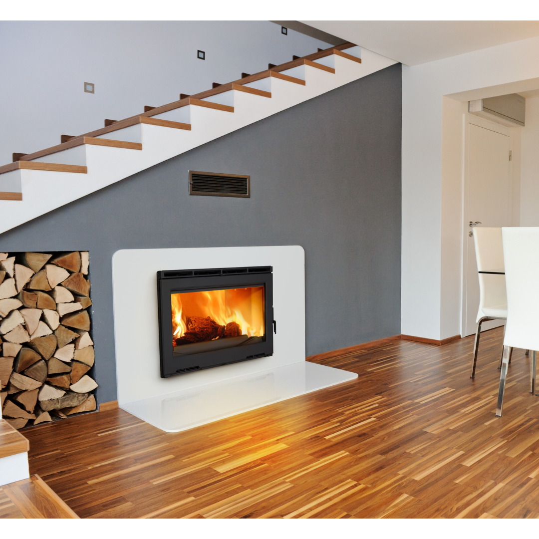 Midi 700 fireplace lifestyle image with fire burning
